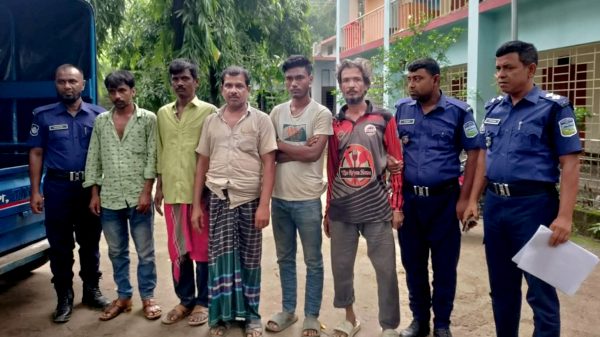 শ্রীবরদীতে ইউএনও শেখ জাবের আহমেদের নেতৃত্বে পরিচালিত রাতভর বালু বিরোধী অভিযান