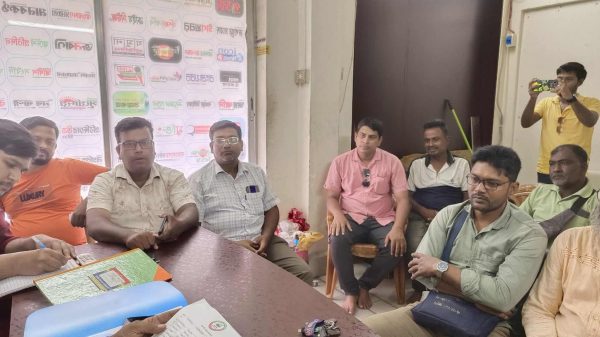 রাজশাহী বরেন্দ্র প্রেসক্লাবের সাধারণ সভায় উপস্থিত সদস্যরা — নির্বাচন ১৬ সেপ্টেম্বর, প্রতিষ্ঠাবার্ষিকী ১৫ সেপ্টেম্বর উদযাপন