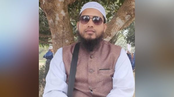 পঞ্চগড়ে নাজেরা বিভাগের শিক্ষার্থীর মুখে টুপি গুঁজে মারপিট ও মামলার পর শিক্ষক হুমকি প্রদান—স্থানীয়দের মধ্যে ক্ষোভ
