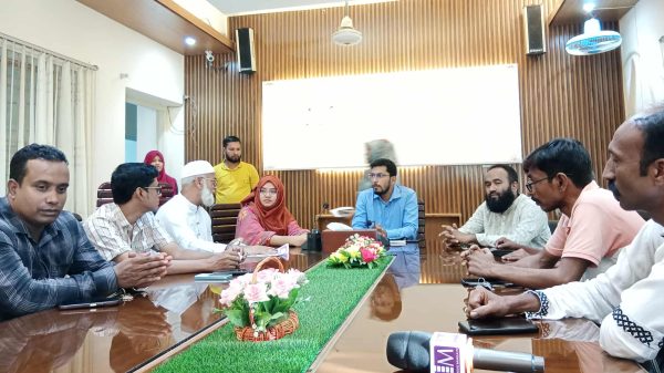 বকশীগঞ্জ উপজেলা পরিষদ সভাকক্ষে গণমাধ্যমকর্মীদের সঙ্গে নবাগত ইউএনও শাহ জহুরুল হোসেনের মতবিনিময় সভা