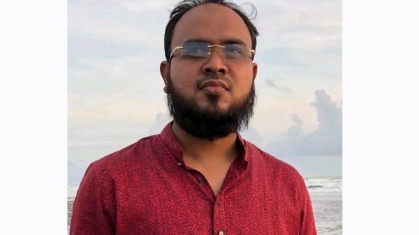 কামরাঙ্গীরচরে যানজট নিরসনে চলছে রাস্তা মেরামত ও প্রশস্তকরণের কাজ