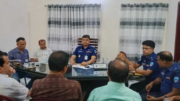 চাটখিলে দুর্গোৎসব উপলক্ষে পূজা মন্ডপের নেতৃবৃন্দের সঙ্গে পুলিশের মতবিনিময় সভা অনুষ্ঠিত