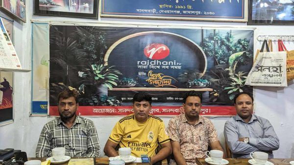 সানন্দবাড়ী প্রেসক্লাবে ইউপি সদস্য ও সাংবাদিকদের মতবিনিময় সভা—সমাজ উন্নয়নে সাংবাদিকতার গুরুত্বের ওপর আলোচনা।