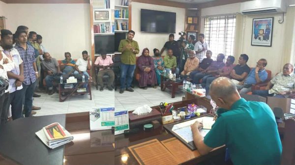 রংপুরে সাংবাদিক নির্যাতন মামলার আসামীদের গ্রেফতারের দাবিতে সাংবাদিক সমাজের মিট দ্যা পুলিশ কমিশনার কর্মসূচি পালন