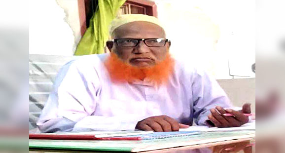 আটোয়ারীর লক্ষীপুর ইসলামিয়া আলিম মাদরাসার অধ্যক্ষ আব্দুল মতিন সরকারের বিরুদ্ধে আদালত গ্রেফতারী পরোয়ানা জারি করেছে।