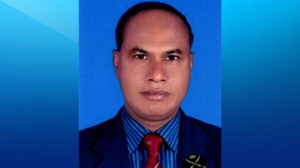 ঢাকার জাতীয় প্রেসক্লাবে জাতীয় সাংবাদিক সংস্থার কেন্দ্রীয় নির্বাহী কমিটির সহকারী মহাসচিব জিএইচ হান্নান।