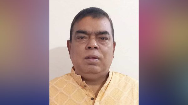 নূরুল ইসলাম খান মাসুদ বরিশাল-৬ আসনে মনোনয়ন প্রত্যাশী হিসেবে স্থানীয় জনগণের সঙ্গে সংলাপে।