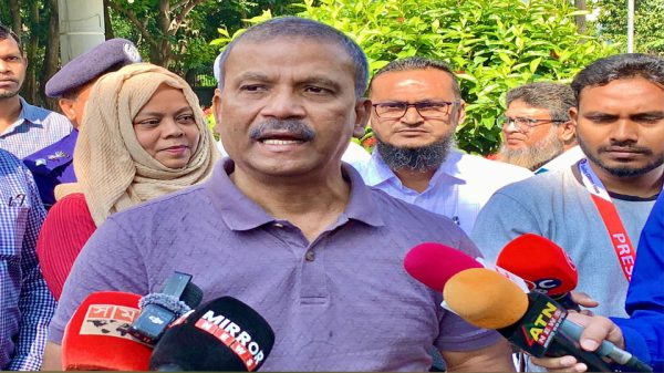 রাজশাহী টিটিসি পরিদর্শন করছেন আসিফ নজরুল