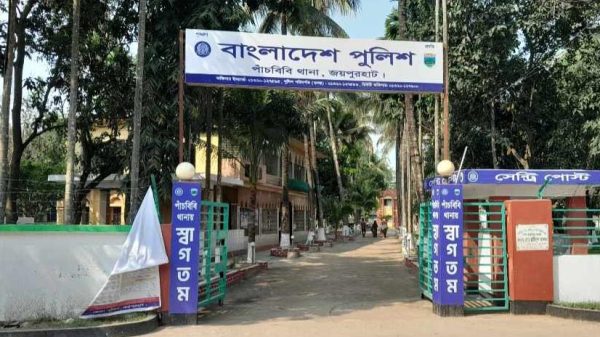 পাঁচবিবিতে পিকনিক বাসের চাপায় শিশুর মর্মান্তিক মৃত্যু, এলাকায় শোকের ছায়া